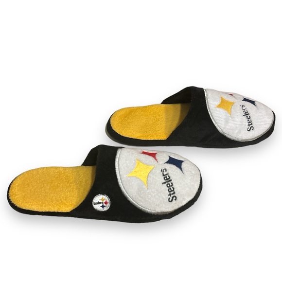 FOREVER COLLECTIBLES NFL Pittsburgh Steelers Logo Slippers - Picture 2 of 7